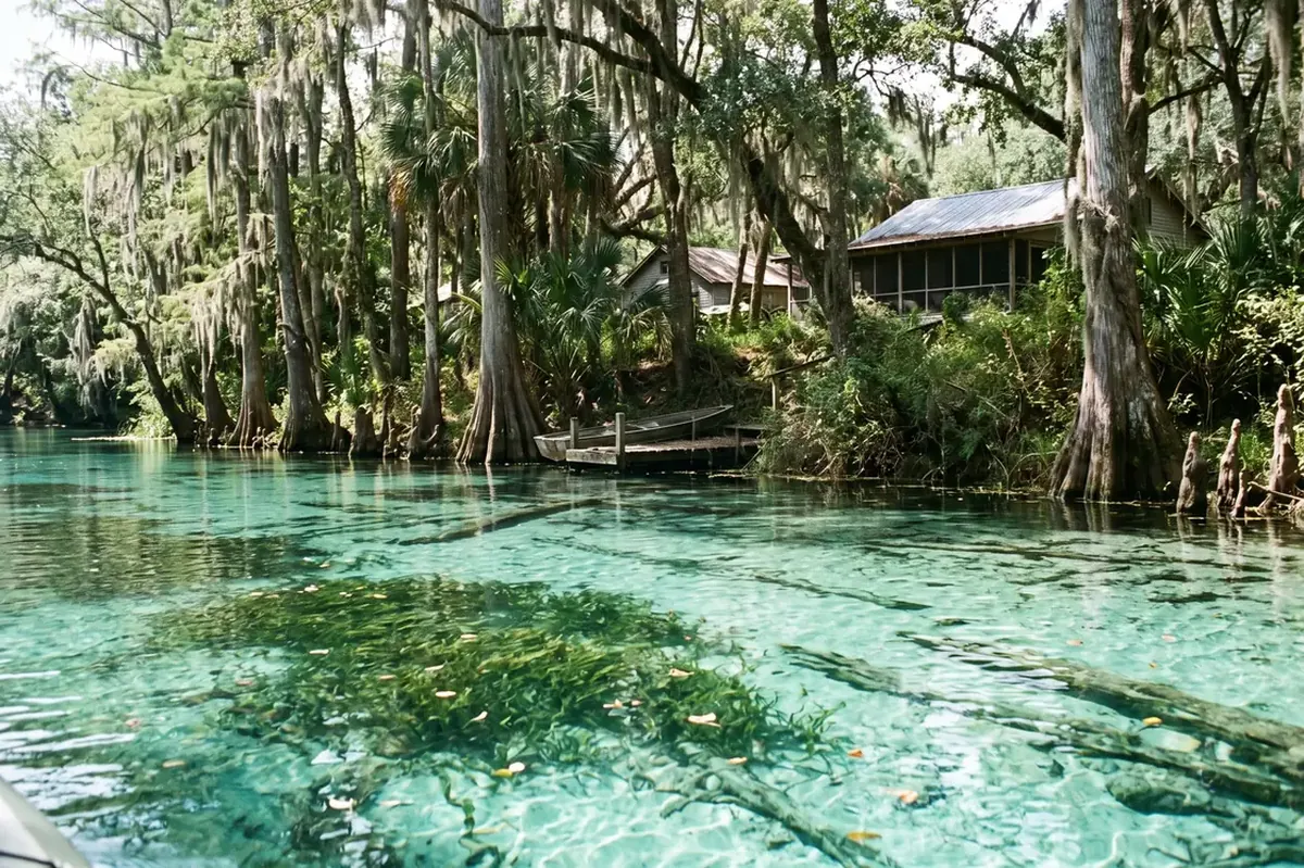 Clear Florida spring run near rural homes in Marion County